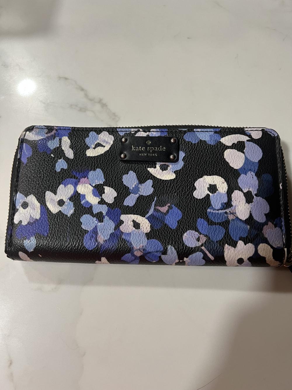 kate spade New York Black Floral Zip Wallet